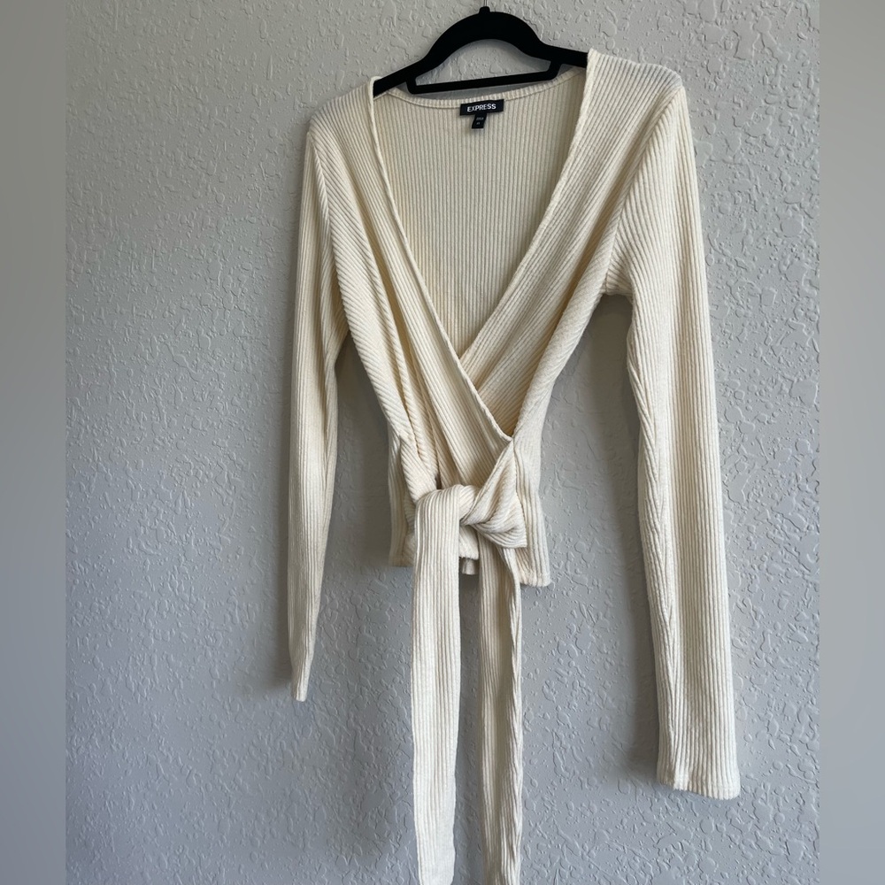 Express Cream Ribbed Wrap Top - Picture 4 of 9